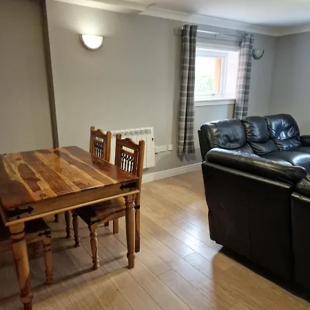 蒂斯瓦利公寓 *